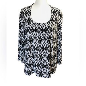 Sz XL Black / White Top